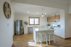 FlindersBushRetreats020817-9576